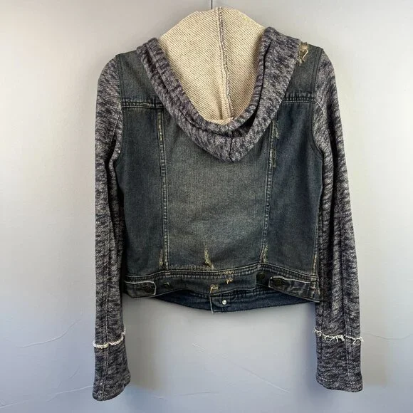 Free People Mixed Media Distressed Cropped Hooded Denim Knit Jean Jacket‎ Size S - Picture 12 of 12